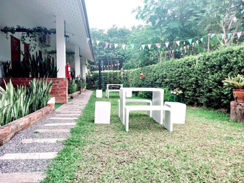 Cozy House Chiangrai Hotel Chiang Rai Exterior photo